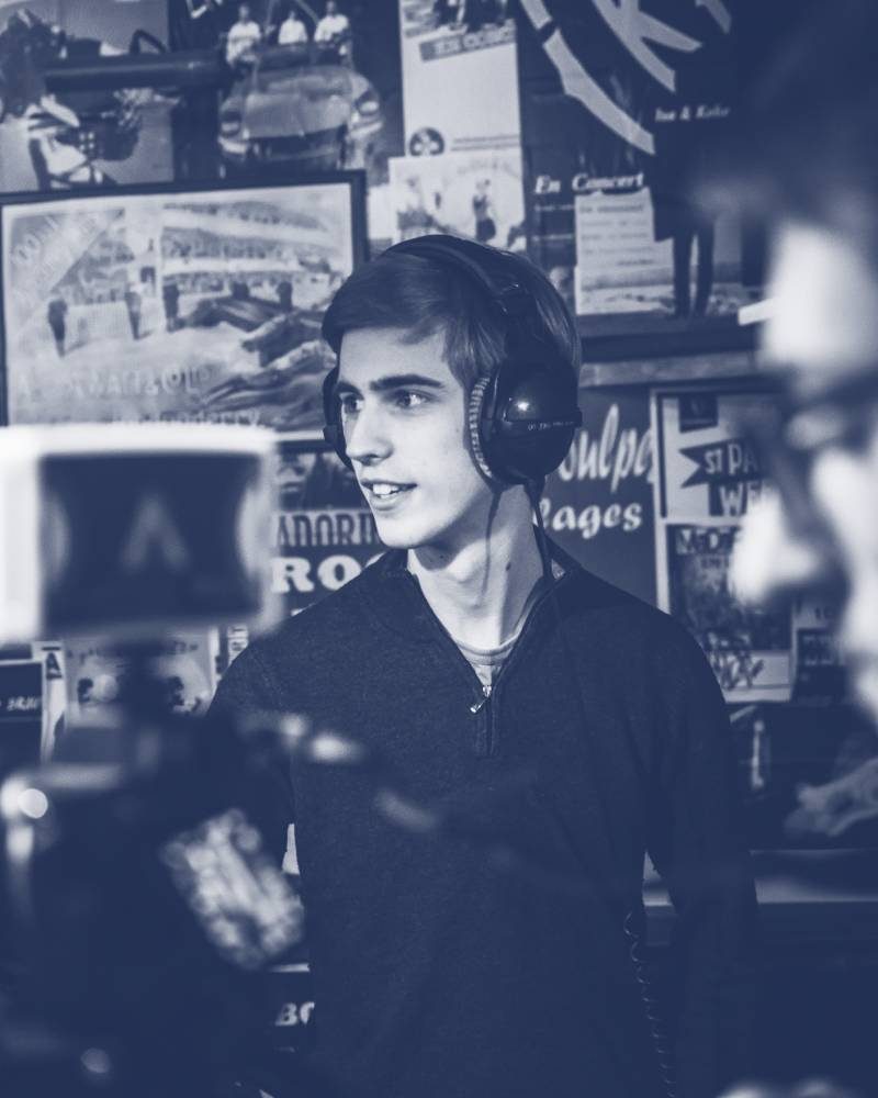 Nicolas Bariteau, motion designer et monteur vidéo basé à Grenoble et Lyon.